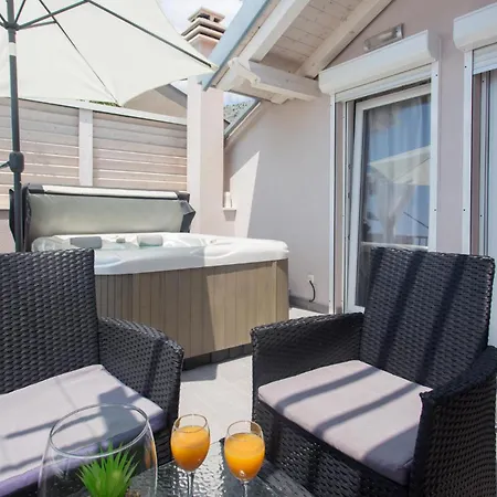Awesome In Suhi Potok With Wifi Holiday home *
