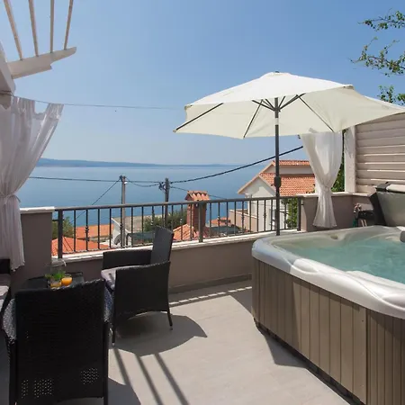 Awesome In Suhi Potok With Wifi Jesenice (Split-Dalmatia)
