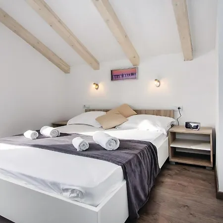 Three-bedroom In Suhi Potok