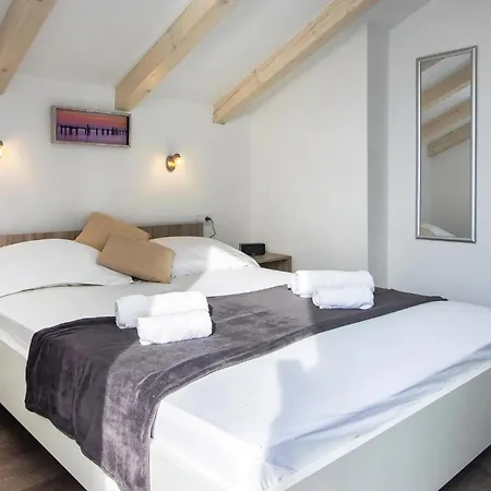 Three-bedroom In Suhi Potok