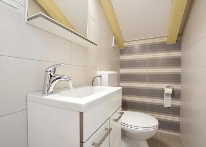 Three-bedroom In Suhi Potok *